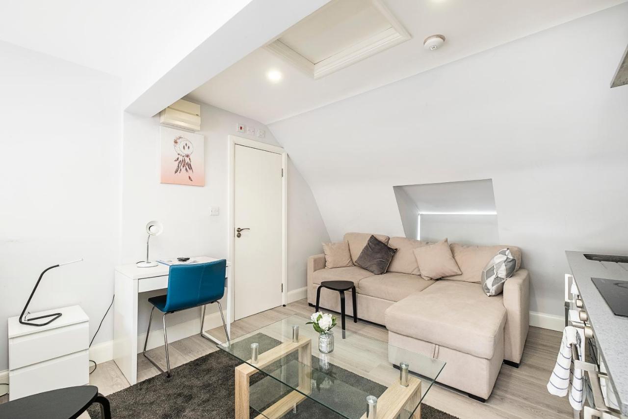 Securematics Superior Studio Apartments London Exterior photo